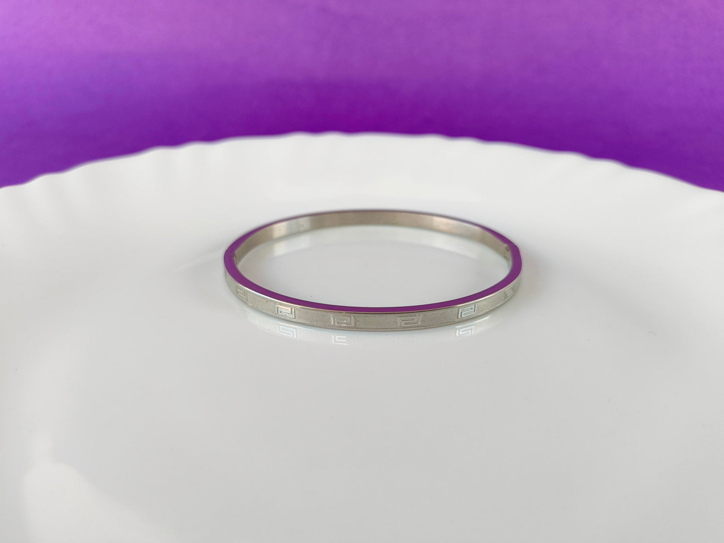 ADULT MINIMAL SILVER BRACELET X