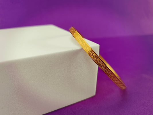 ADULT MINIMAL GOLD BRACELET X