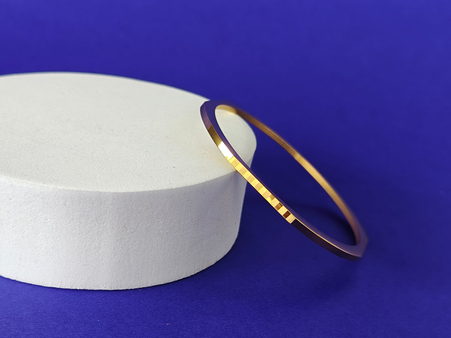 18K PLATED GOLD BANGLE PAIR