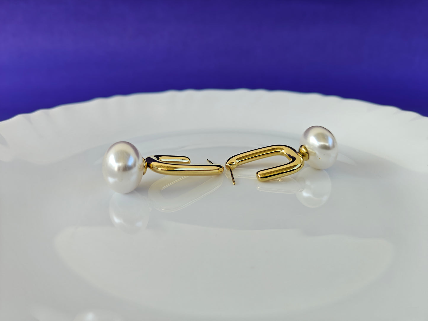 GOLD EARRING  8Y T7 X