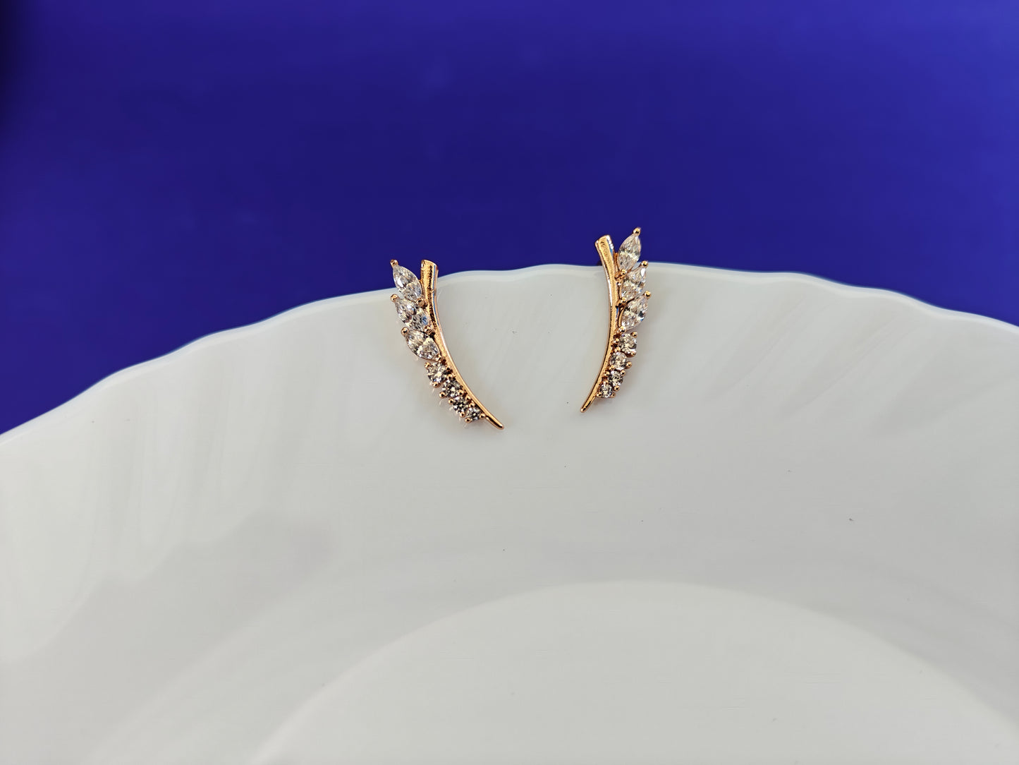 GOLD  EAR CUFF