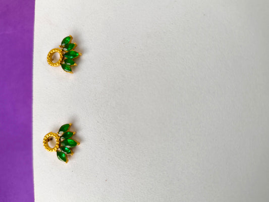 GOLD EARRING  7J T7 X