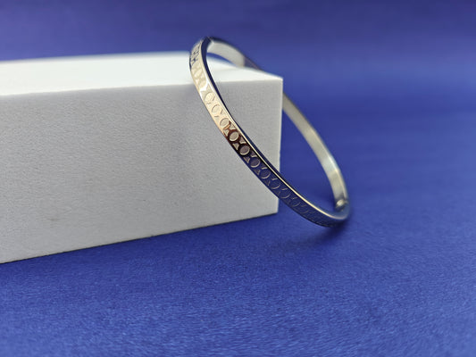 ADULT MINIMAL SILVER BRACELET X