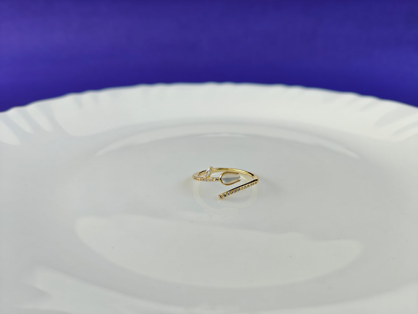 GOLD  ADJUSTABLE RING X