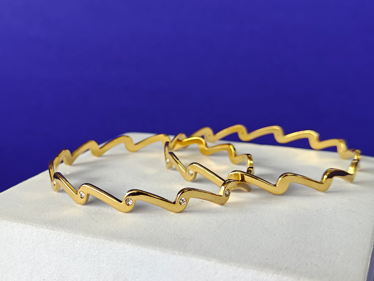 18K PLATED GOLD BANGLE PAIR