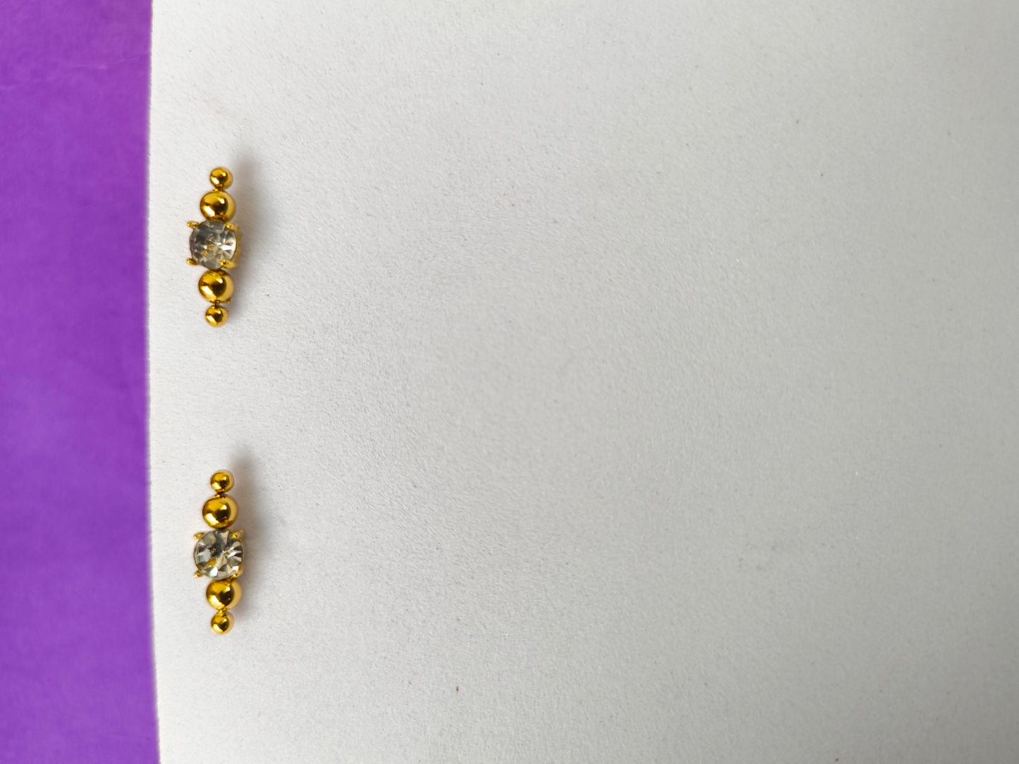GOLD EARRING  7C T7 X