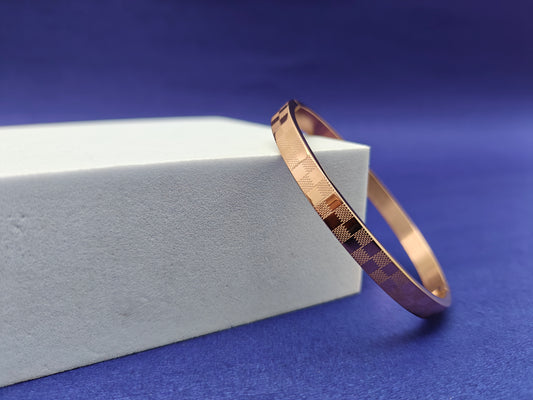 ADULT MINIMAL ROSEGOLD BRACELET X