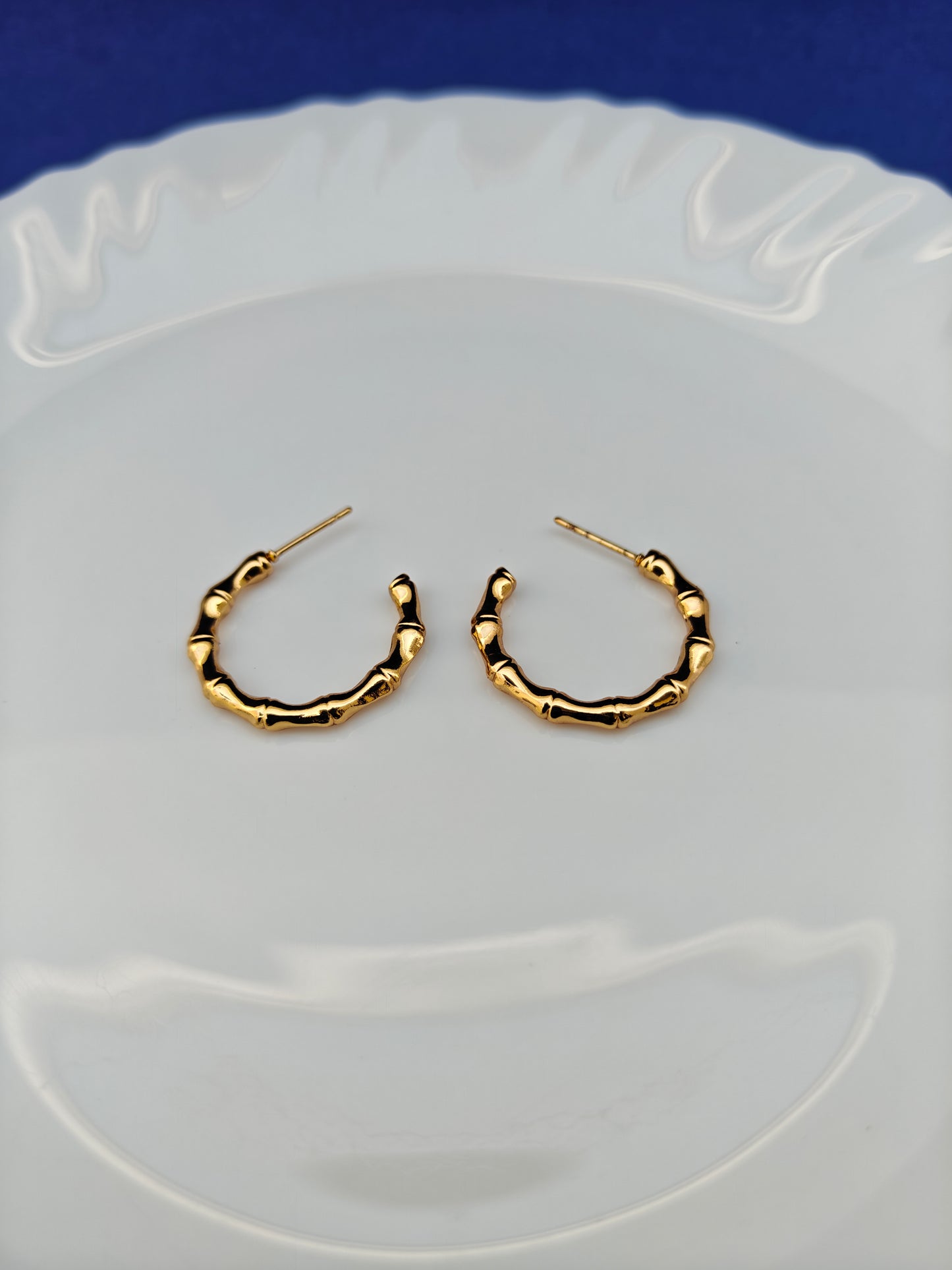 GOLD EARRING  9B T7 X