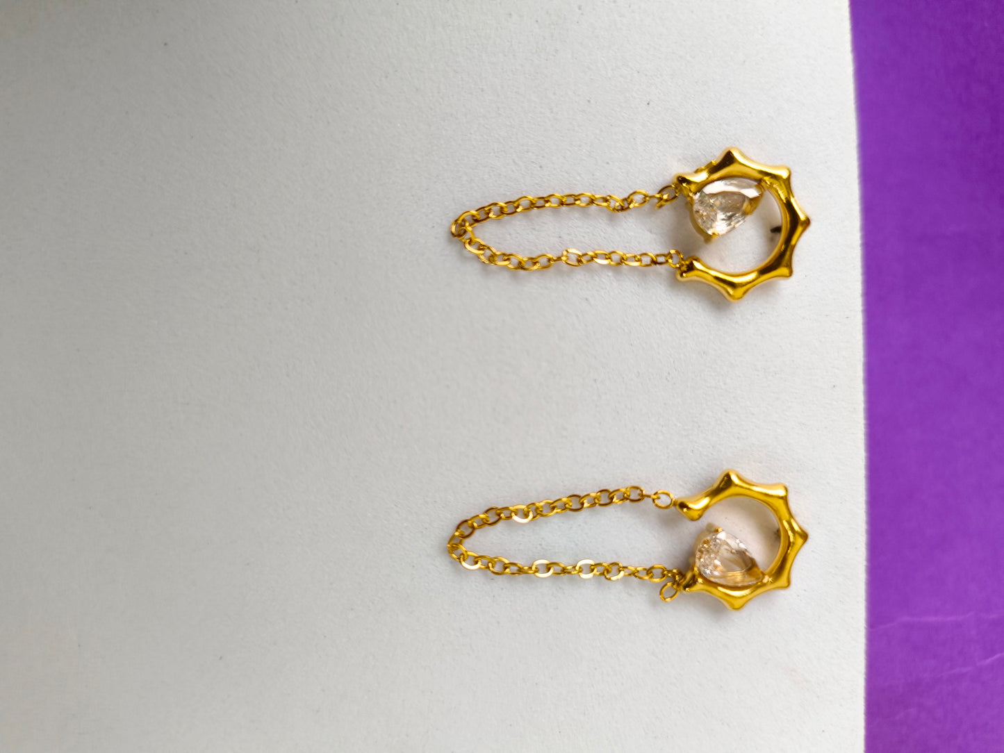 GOLD EARRING  7B T7 X