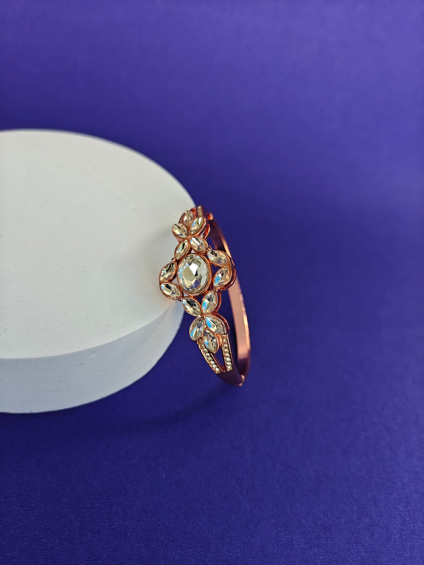 KIDS ROSEGOLD BRACELET ..