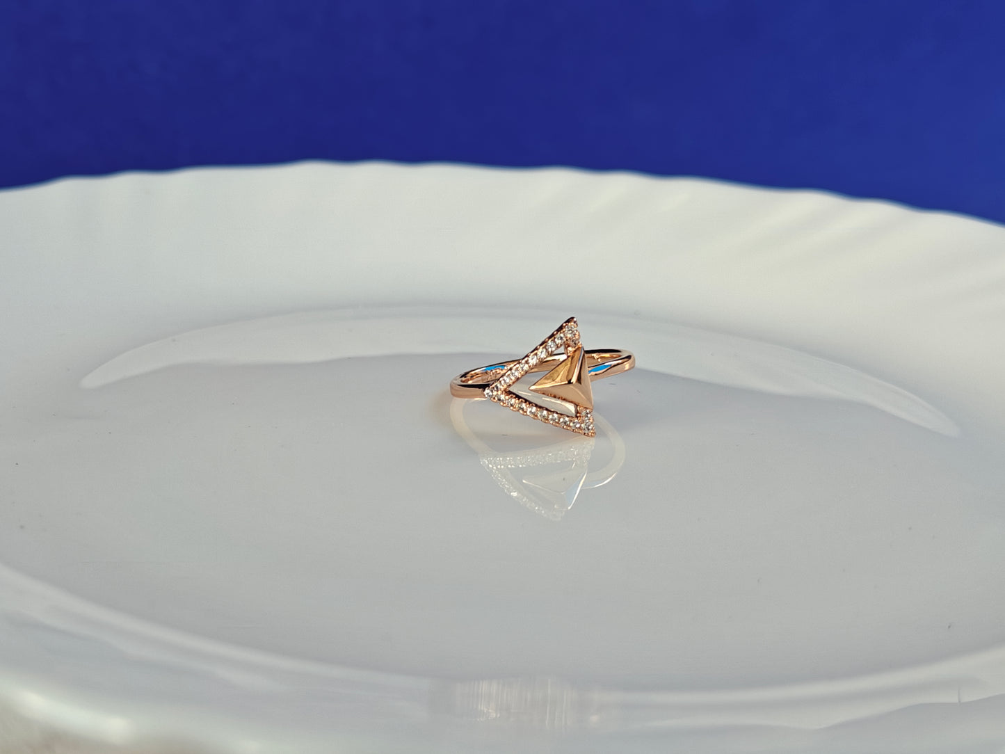 ROSEGOLD RING ..