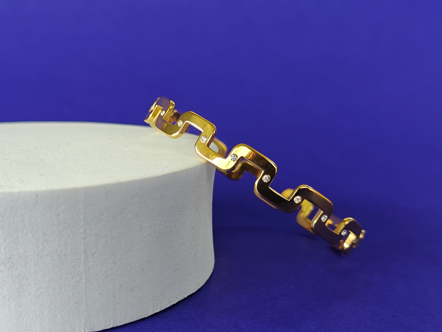 18K PLATED GOLD BANGLE PAIR