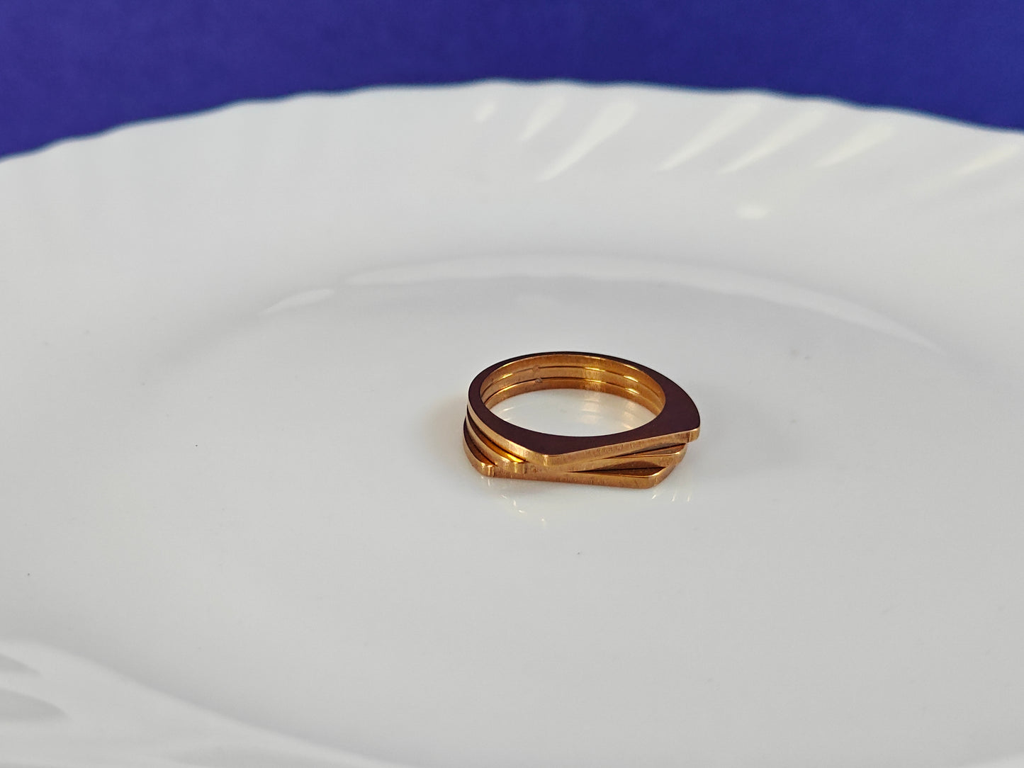 MENS RING..