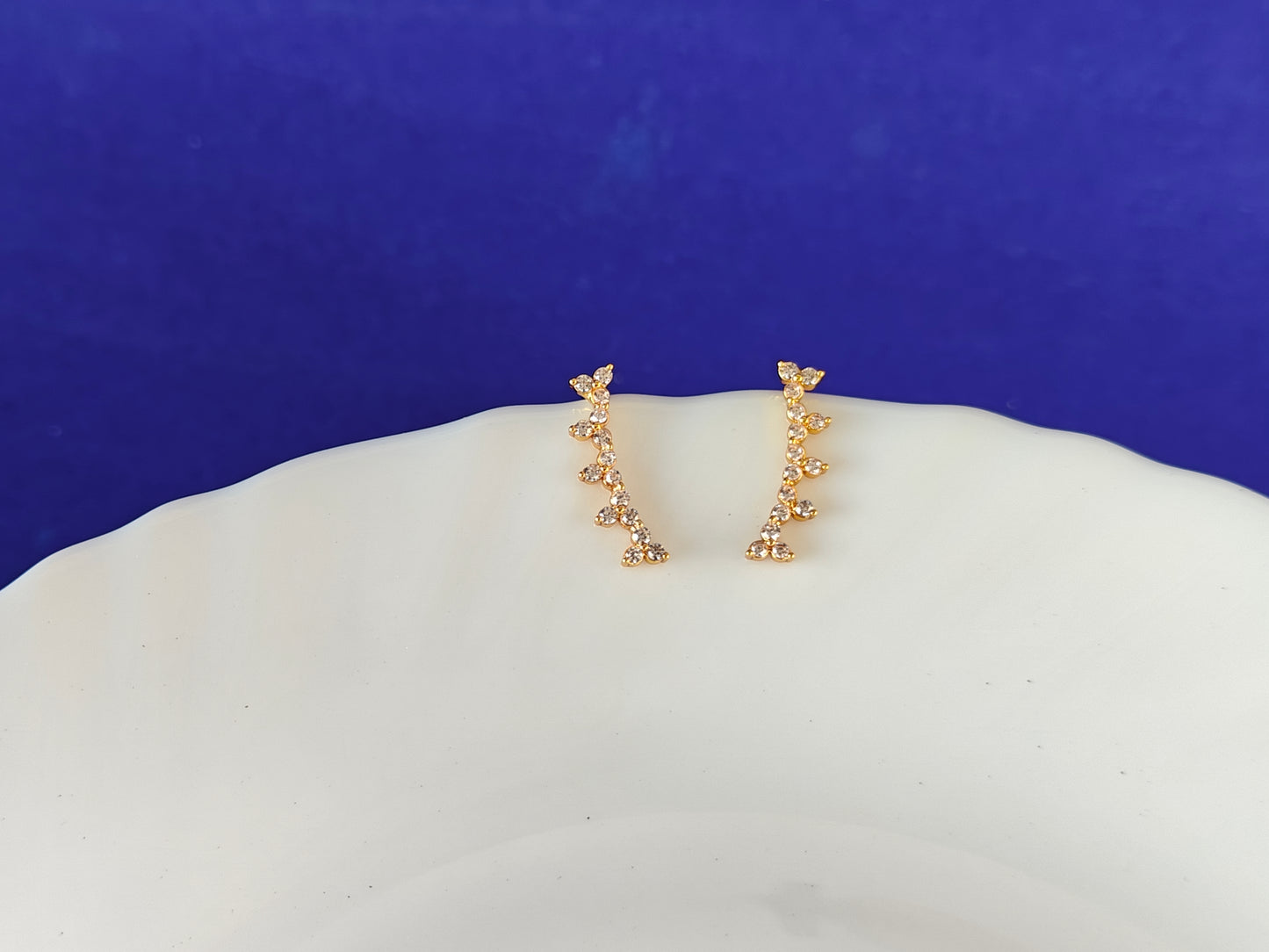 GOLD EARRING