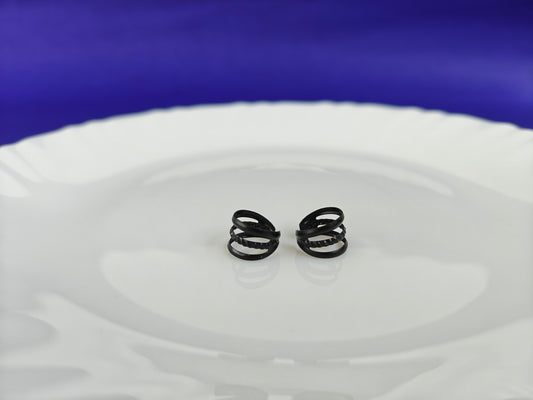 BLACK EAR CUFF A7 Z3