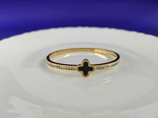 GOLD  BRACELET X