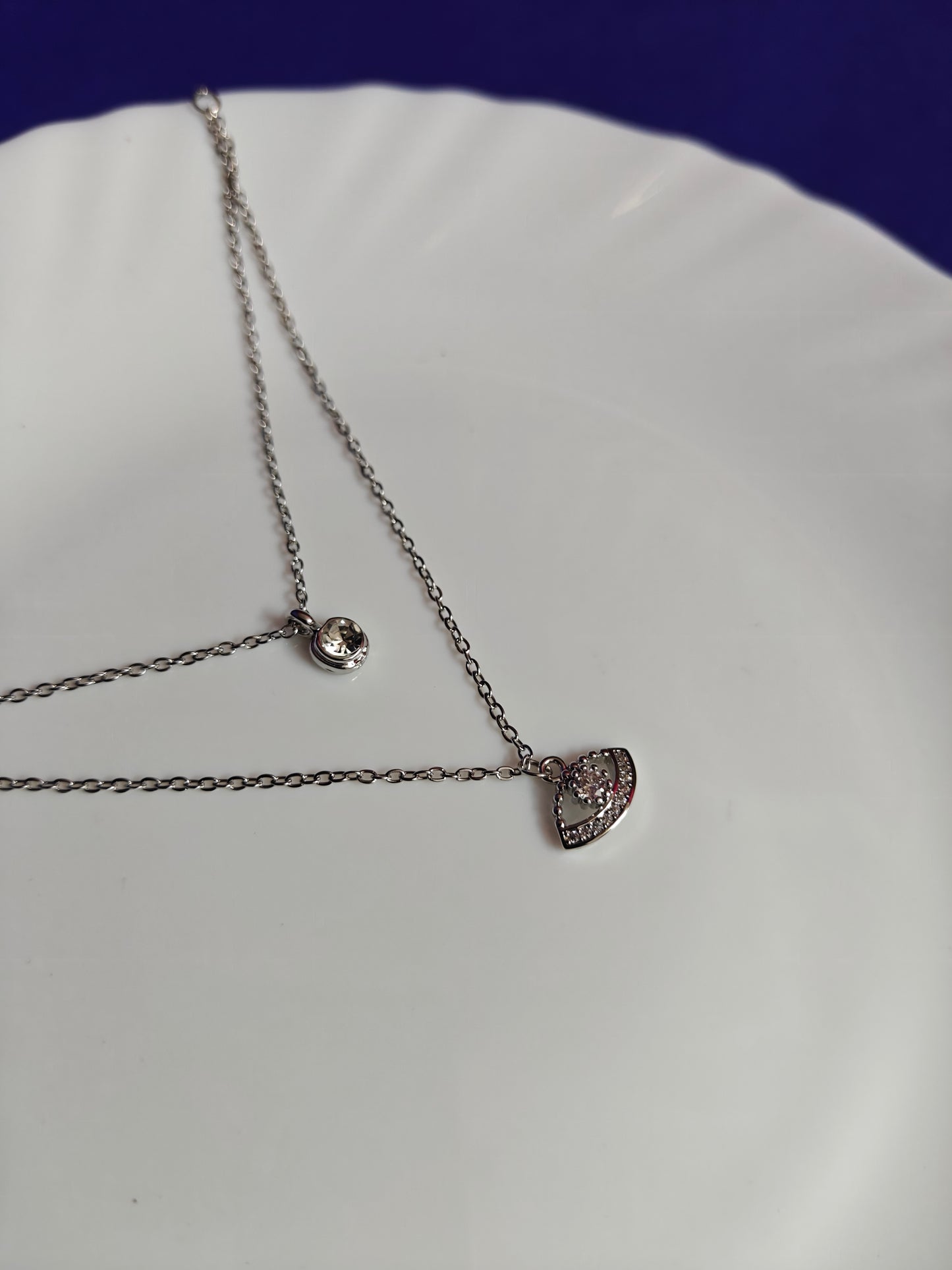 SILVER CHAIN LAYER