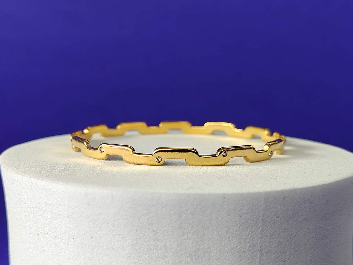 18K PLATED GOLD BANGLE PAIR