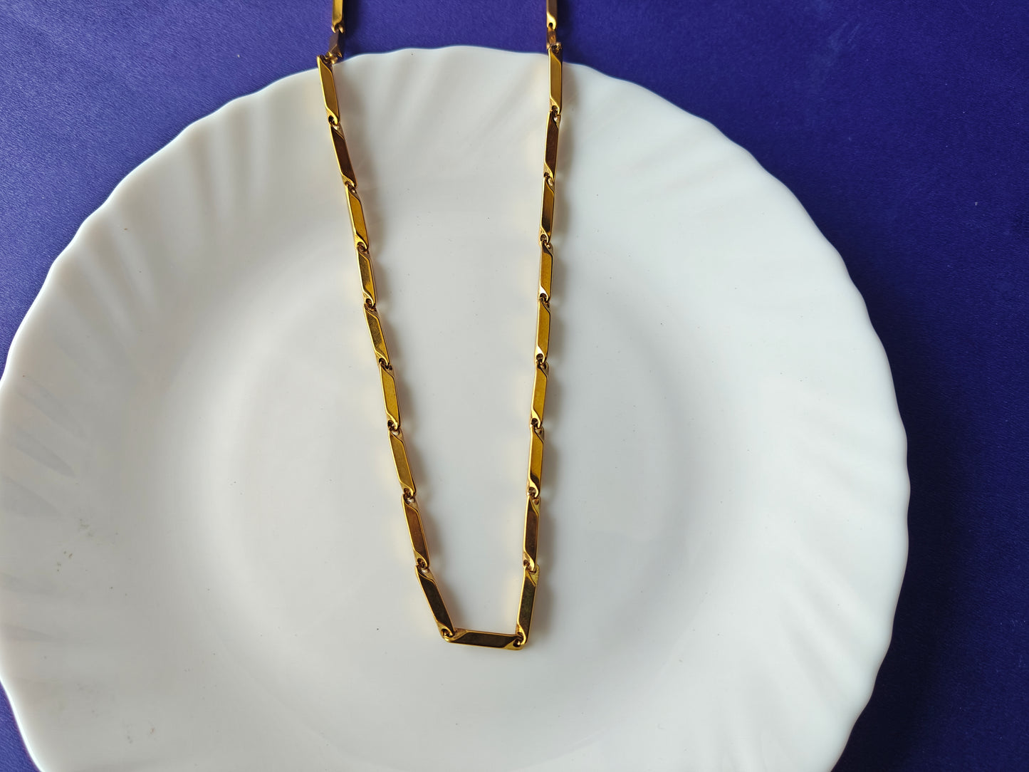 UNISEX GOLD  CHAIN A