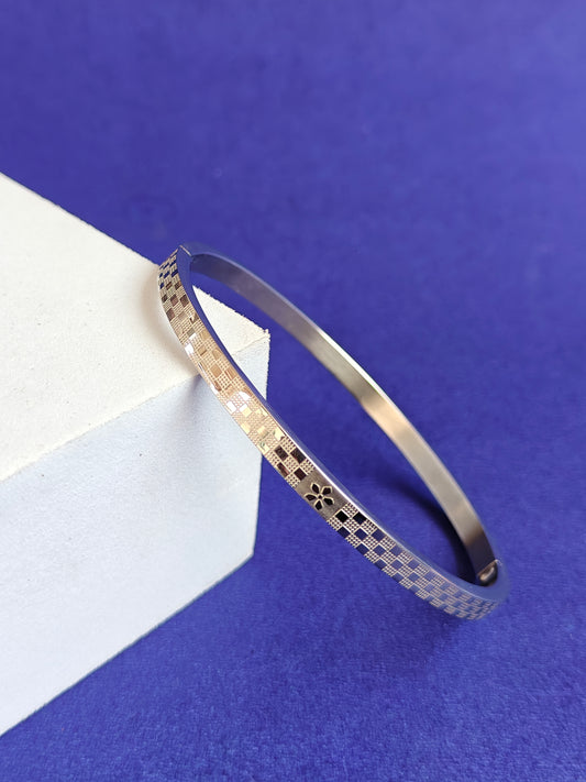 ADULT SILVER BRACELET