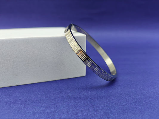 ADULT MINIMAL SILVER BRACELET X