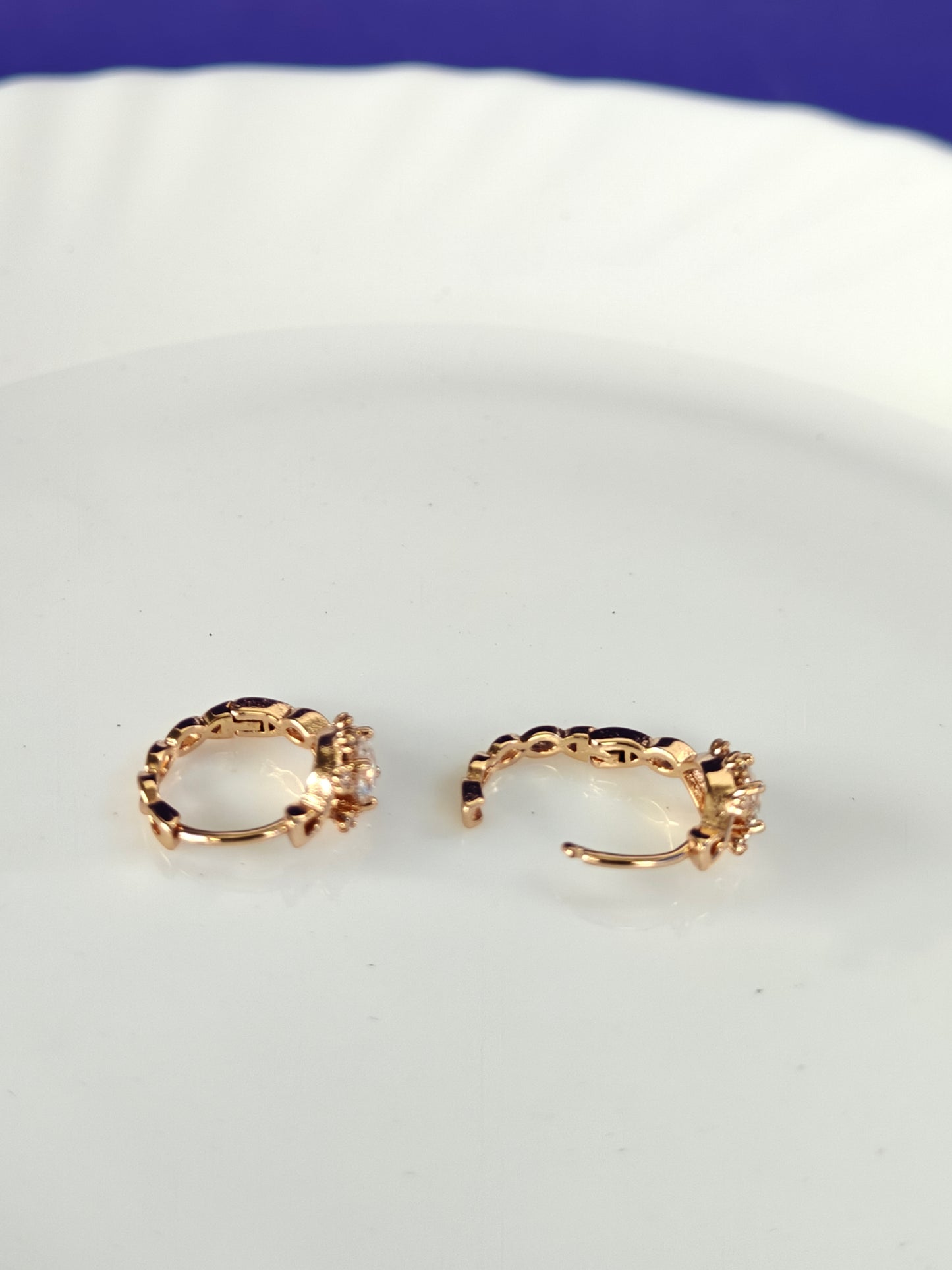 ROSEGOLD EARRING Z15 white stone