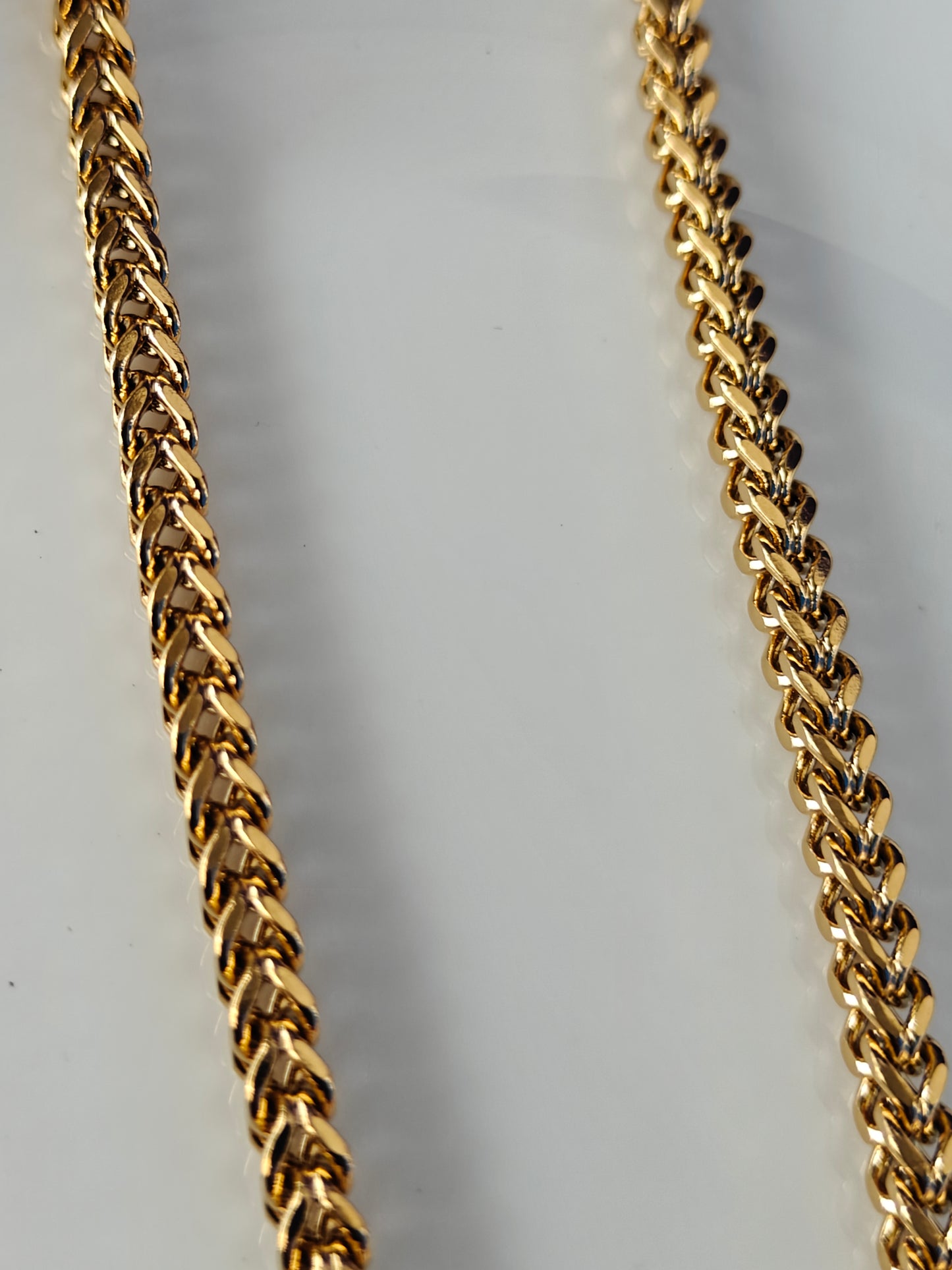 UNISEX GOLD CHAIN