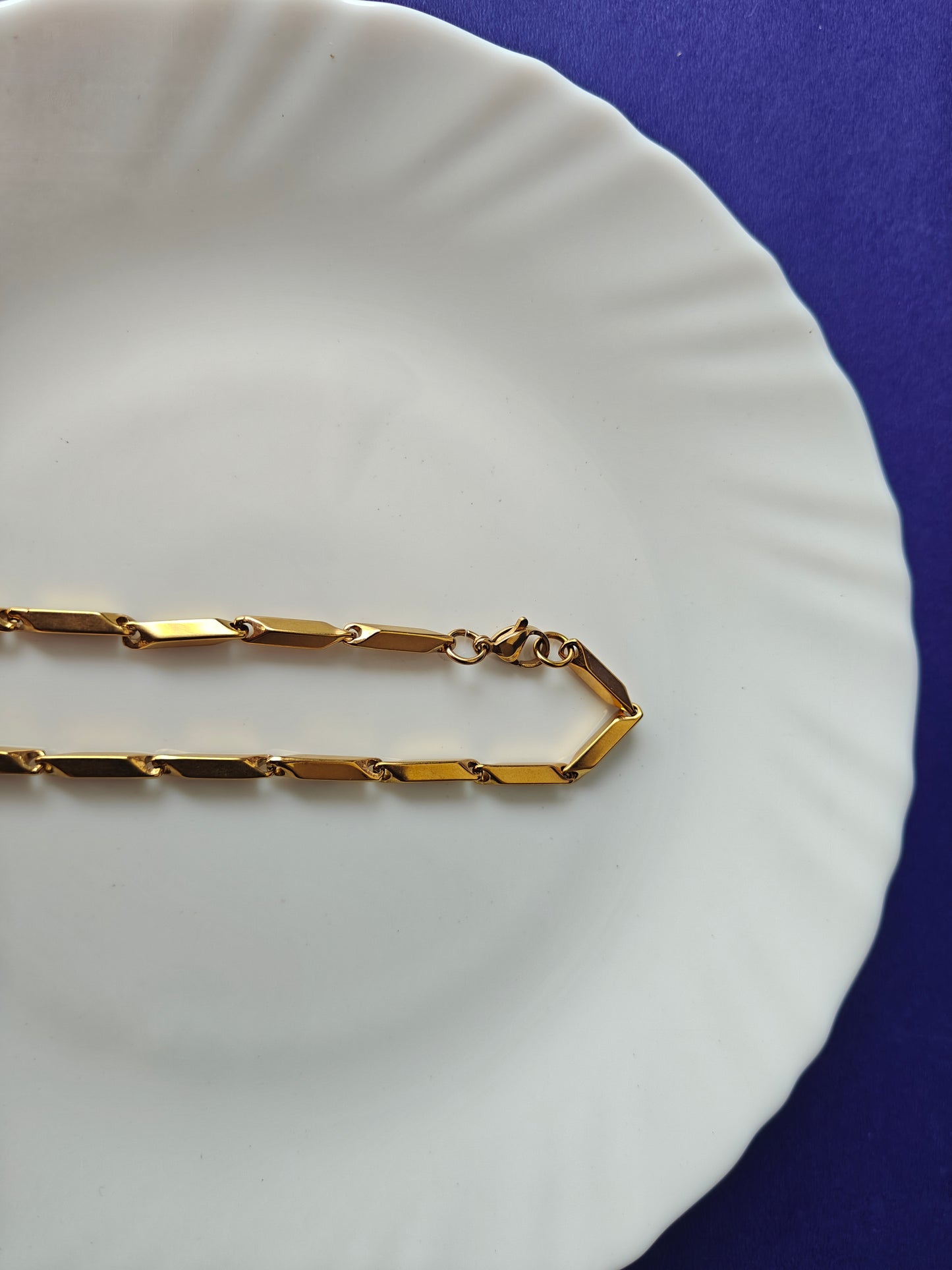 UNISEX GOLD  CHAIN A