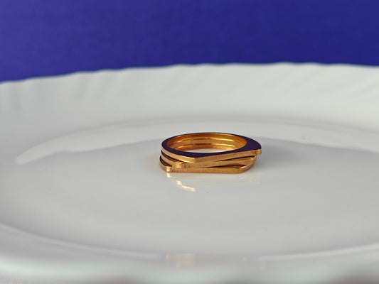 MENS RING..