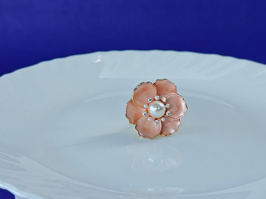 GOLD ADJUSTABLE RING ..