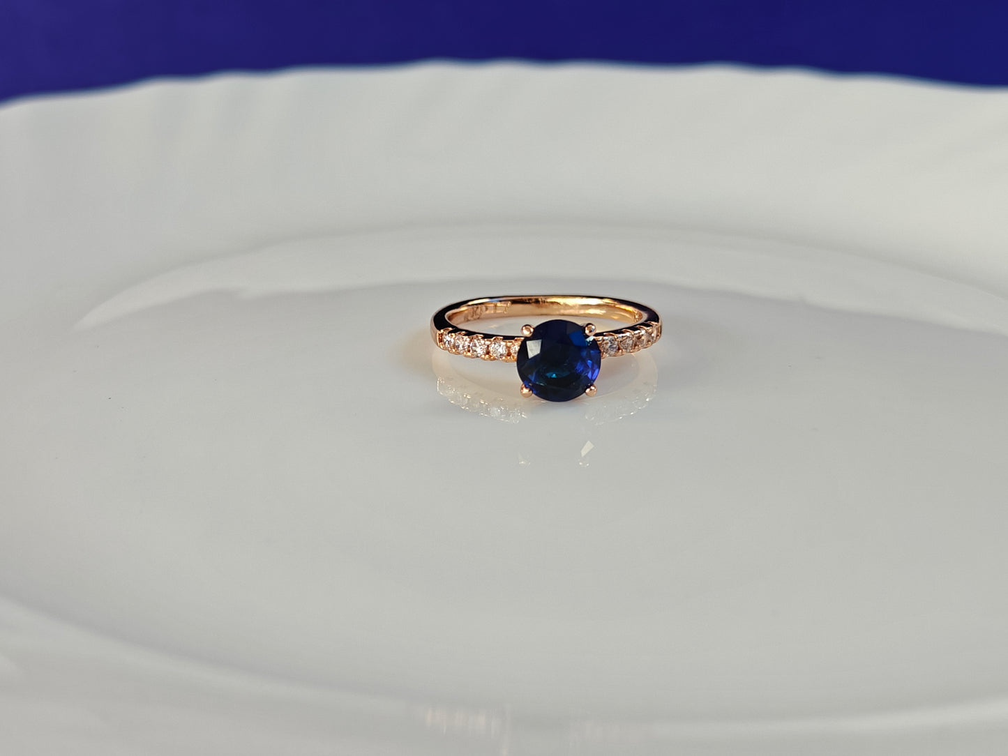 ROSEGOLD RING ..