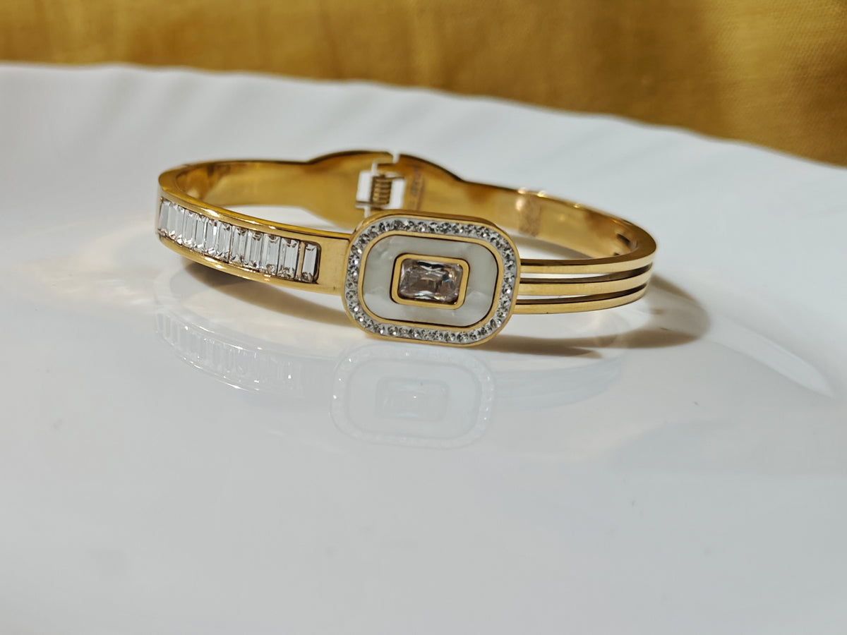KIDS GOLD BRACELET