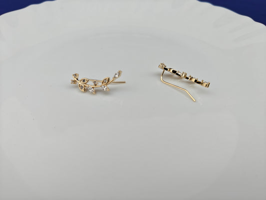 GOLD  EAR CUFF B1 Z2