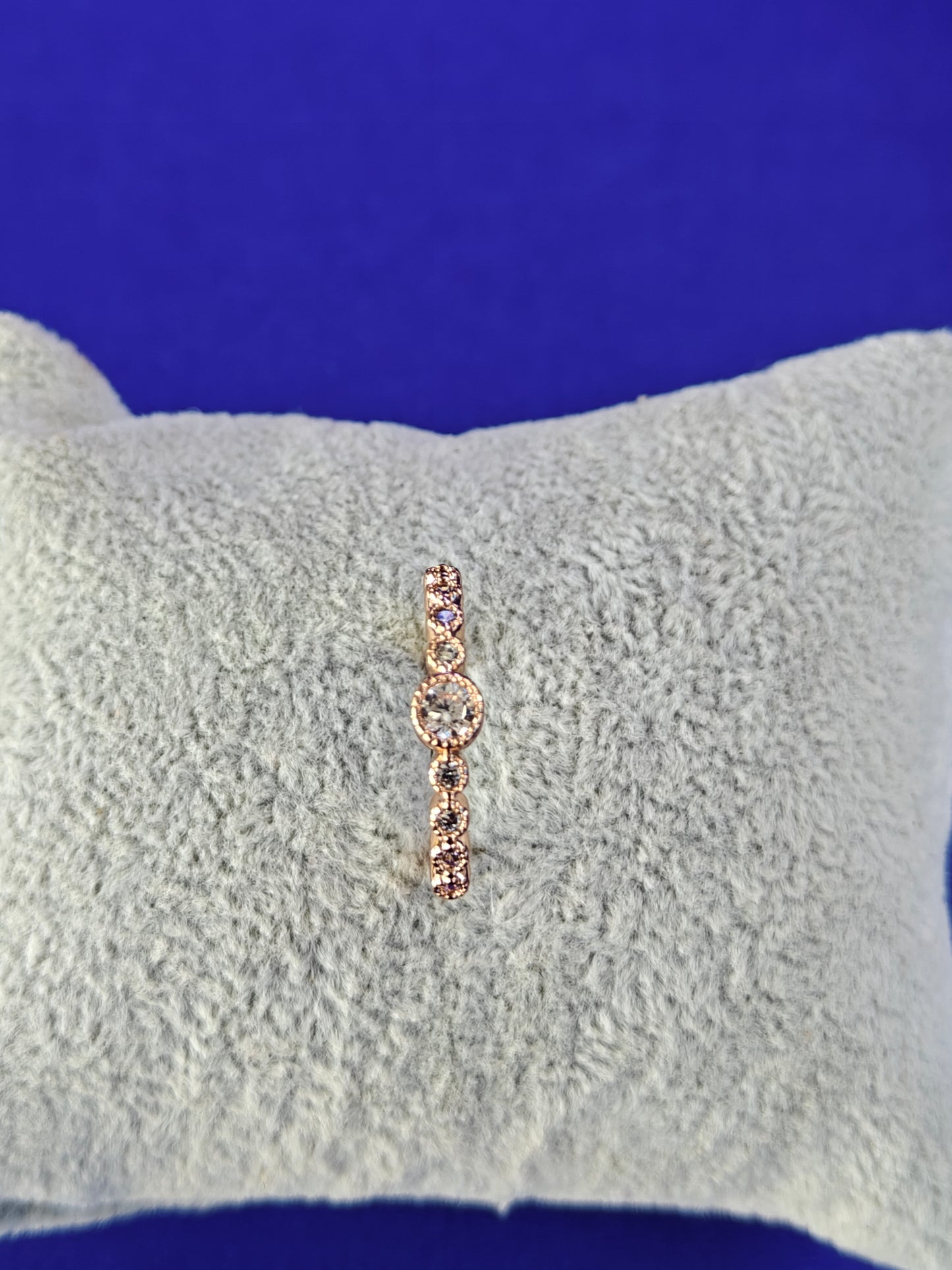 ROSEGOLD RING ..