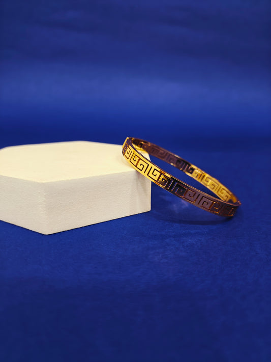 KIDS GOLD BRACELET ..