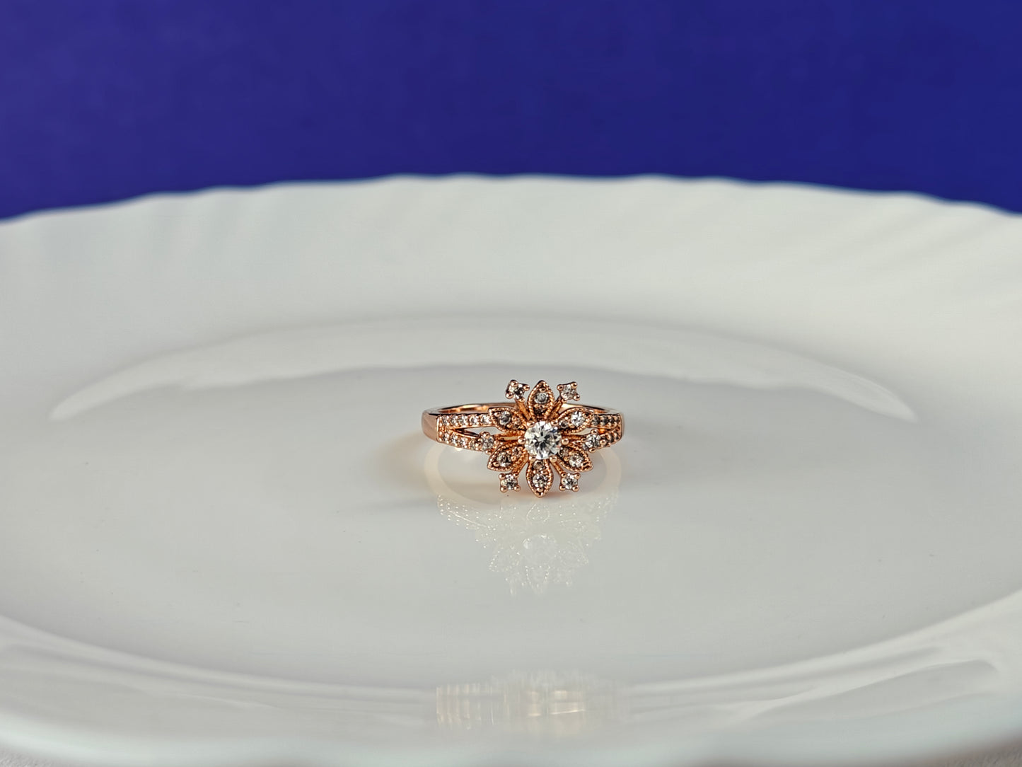 ROSEGOLD RING ..