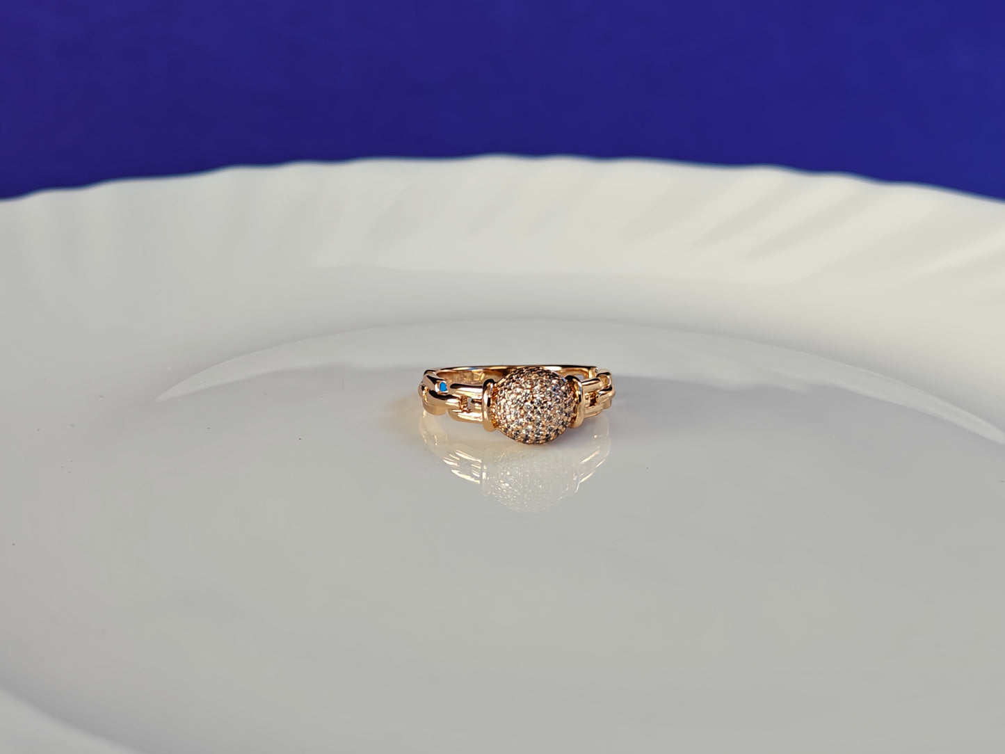ROSEGOLD RING ..