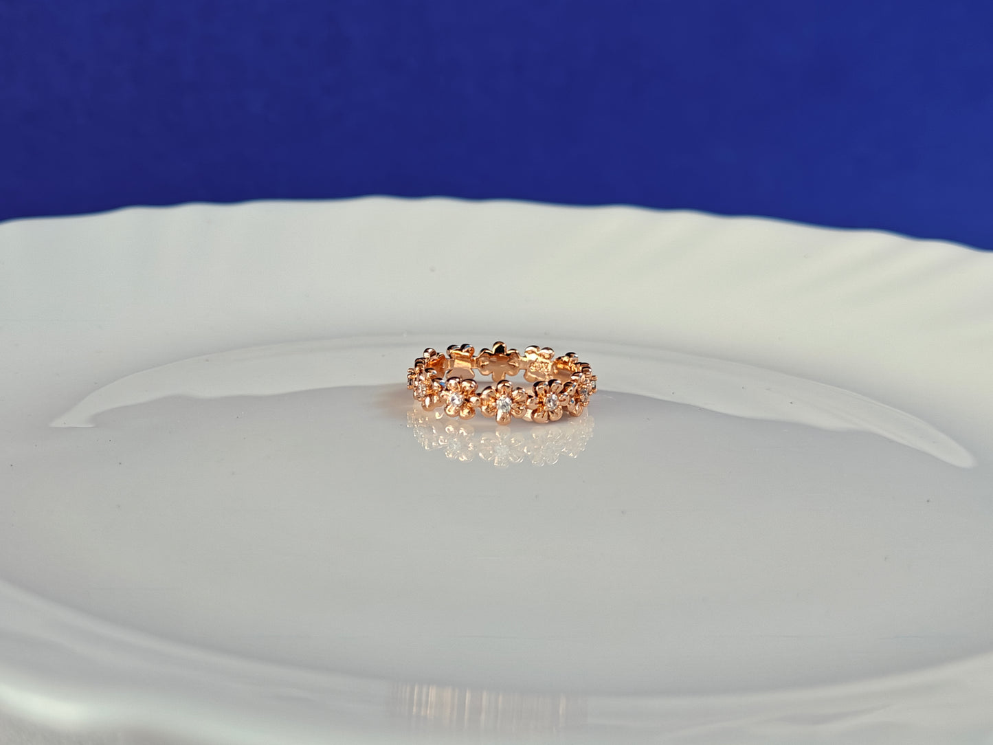 ROSEGOLD RING ..