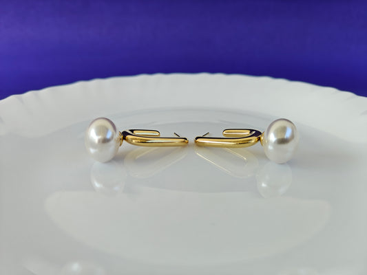 GOLD EARRING  8Y T7 X
