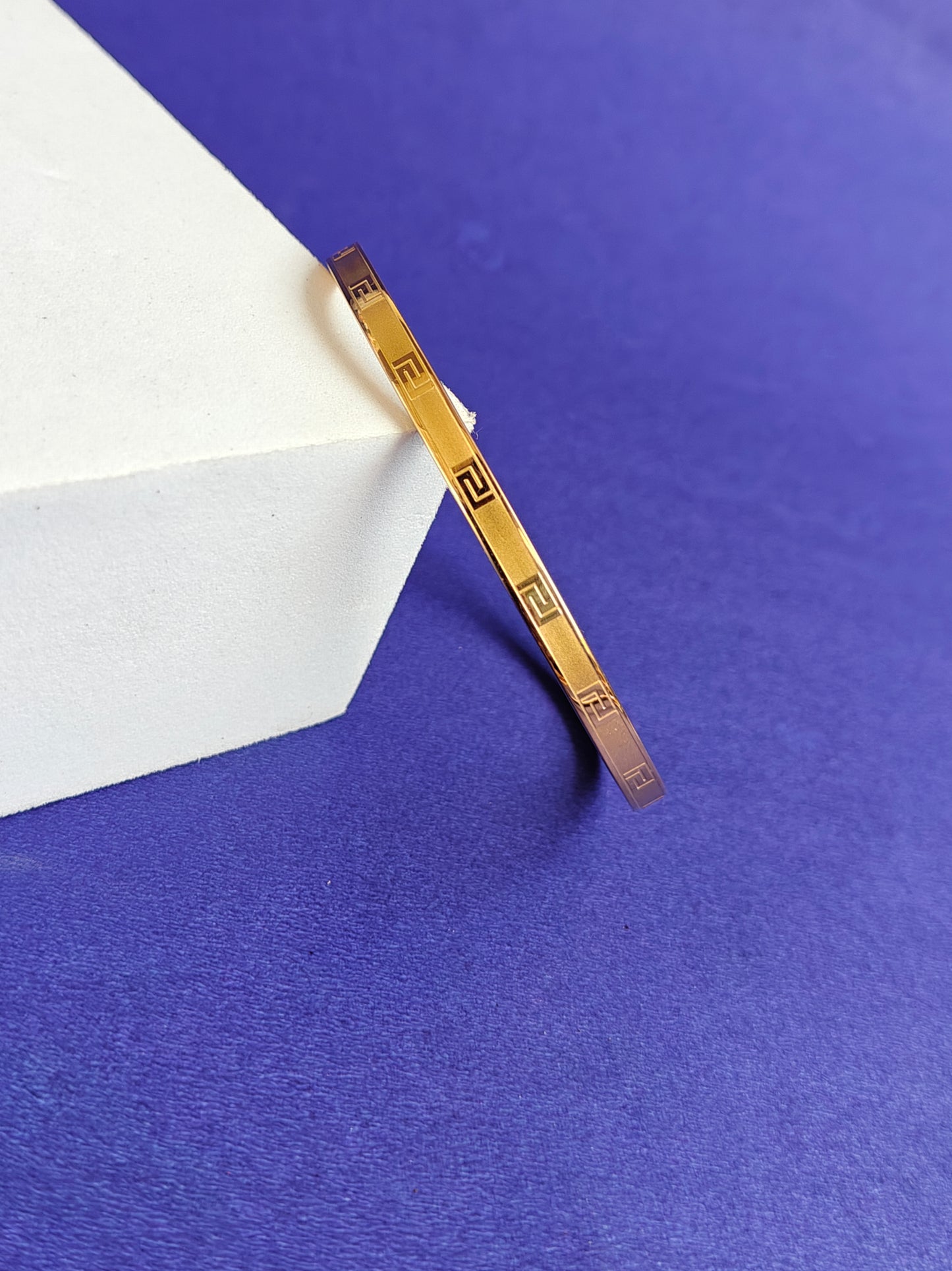 ADULT  GOLD BRACELET