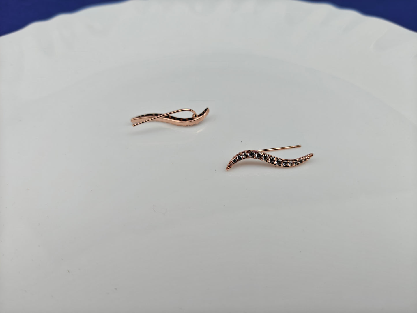 ROSEGOLD EAR CUFF J Z2