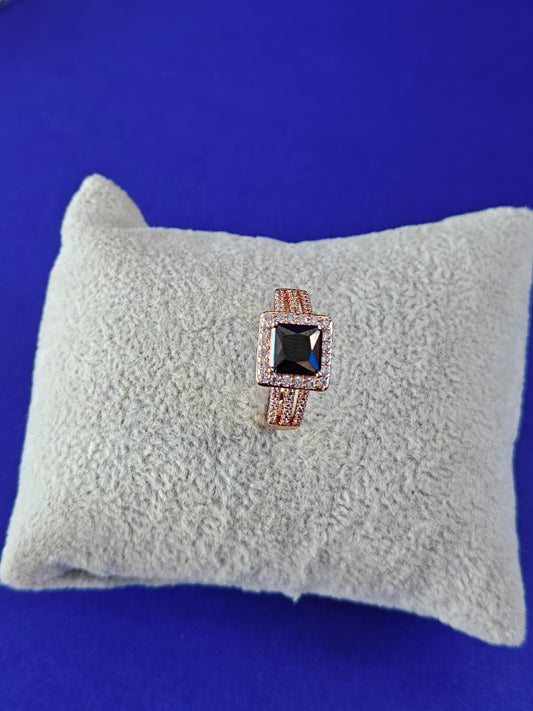 ROSEGOLD RING ..