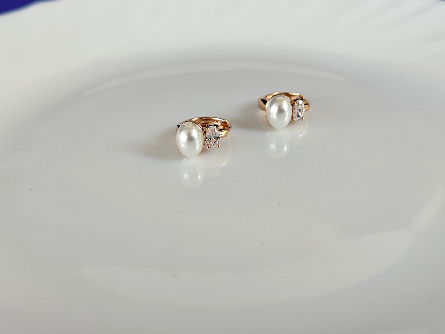 ROSEGOLD EARRING  Y4