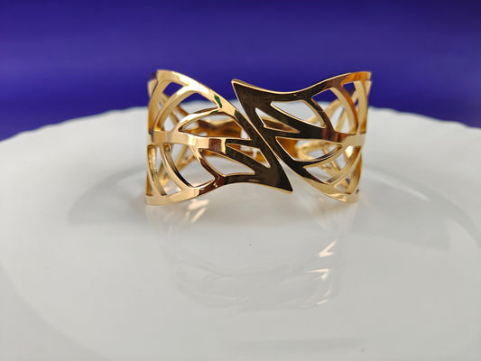 GOLD  BRACELET X