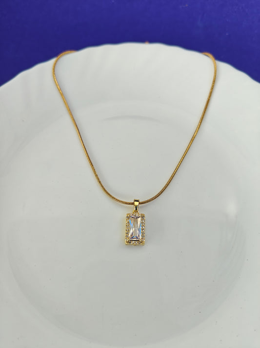 GOLD CHAIN O  S15