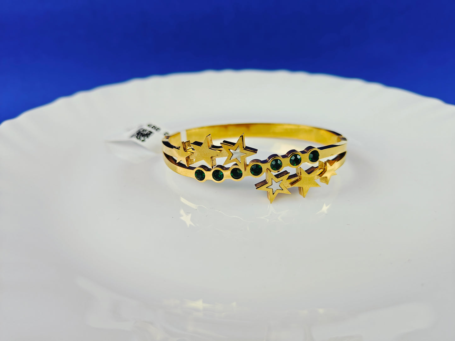 GOLD  BRACELET