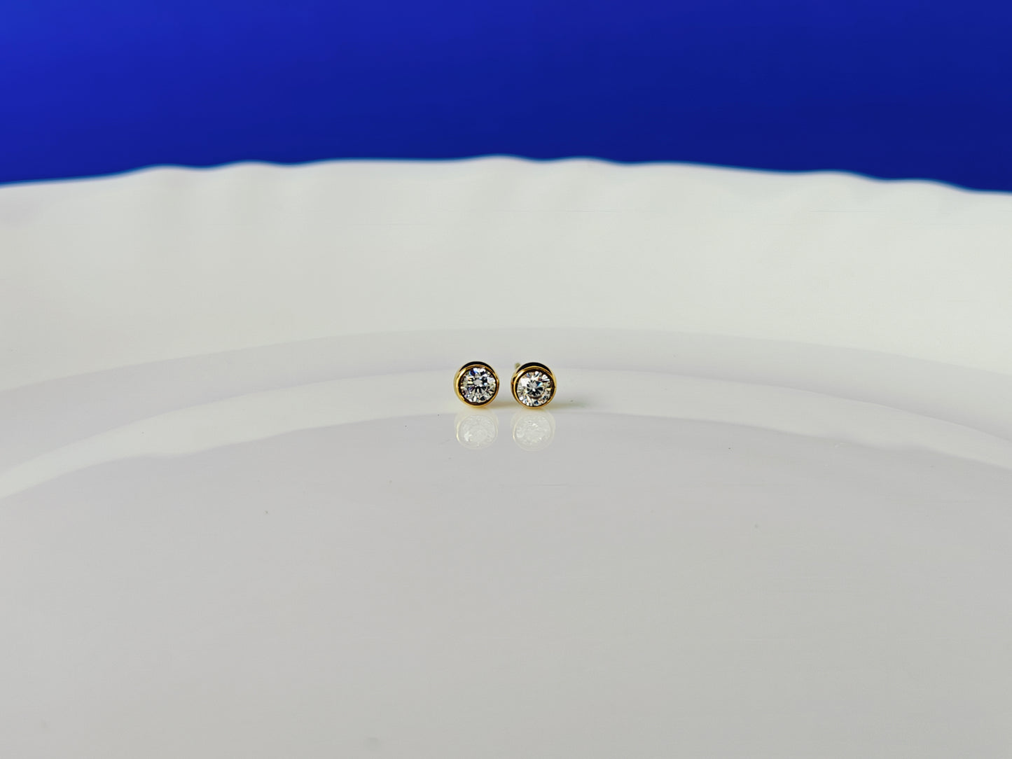 GOLD EARRING  7N T7 X
