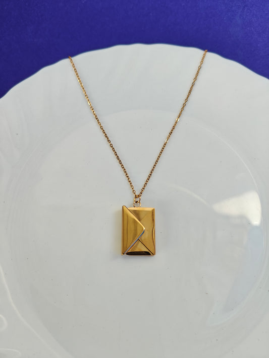 GOLD CHAIN  U3 S15
