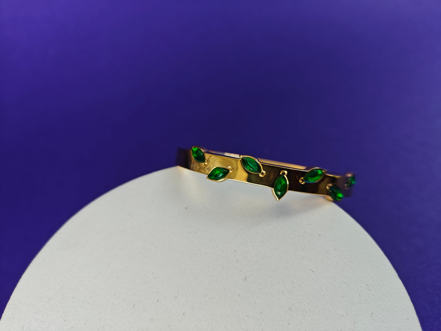 KIDS GOLD BRACELET  ..