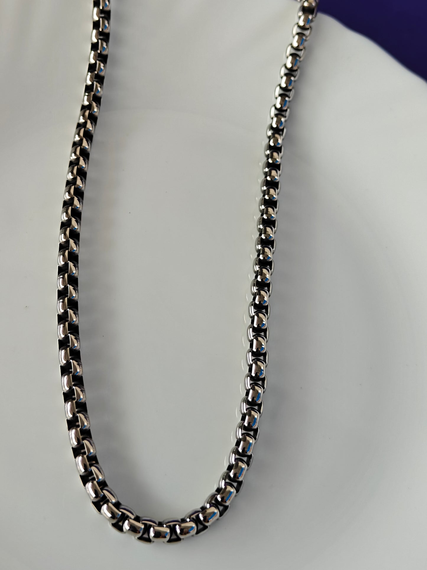 UNISEX SILVER CHAIN